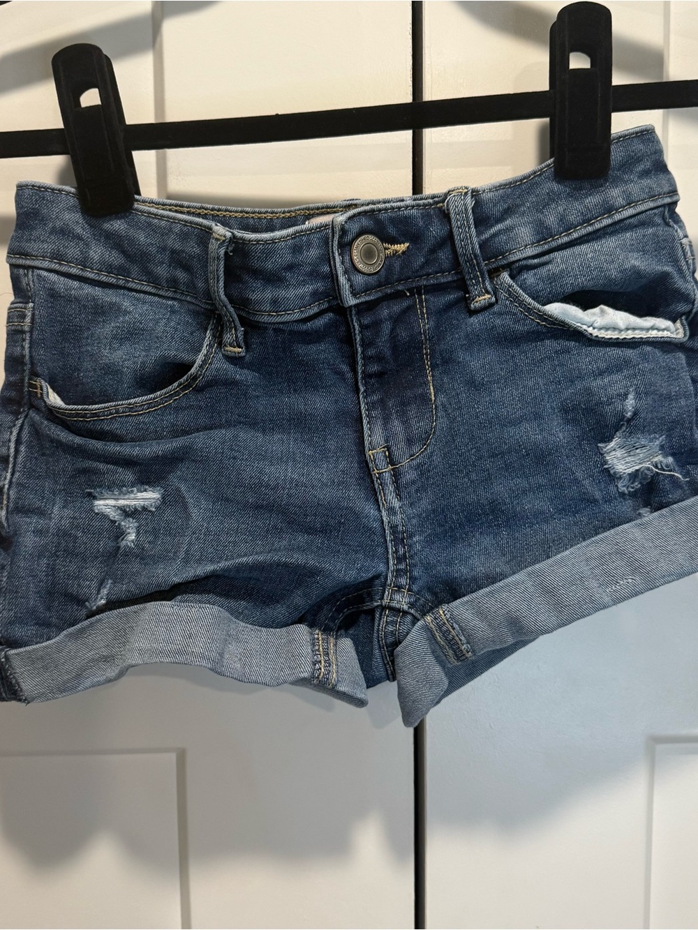 SO Denim Rolled Hem Distressed Shorts - Blue Size 8